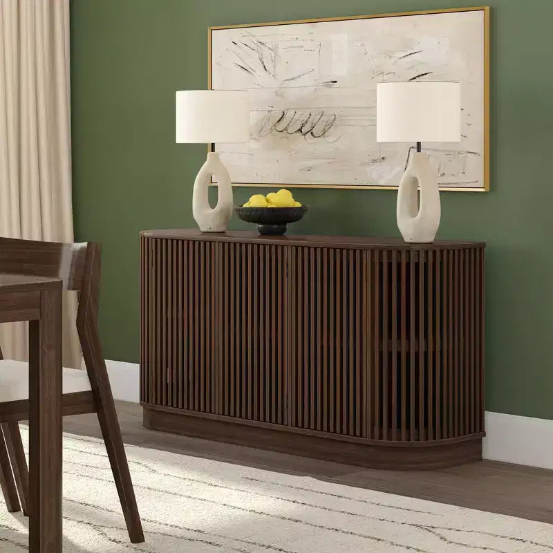 Plank+Beam Contour Sideboard aus Massivholz mit 3 Türen, 59-Zoll-TV-Ständer fürs Wohnzimmer