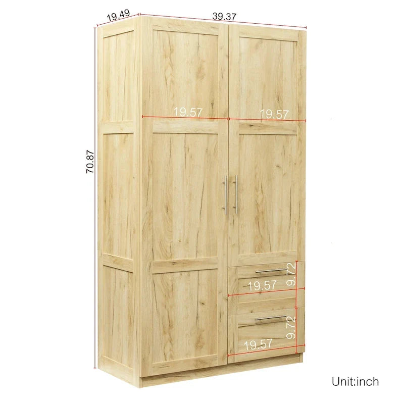 Witte houten kledingkast met deuren, laden en hangroede