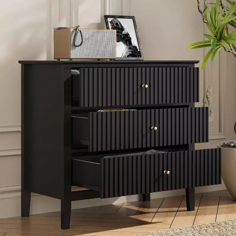 Cómoda Heynemo com 3 gavetas, mesa de cabeceira em madeira pintada com 30 polegadas de altura e arrumação, cómoda larga e moderna com corrediças de esferas