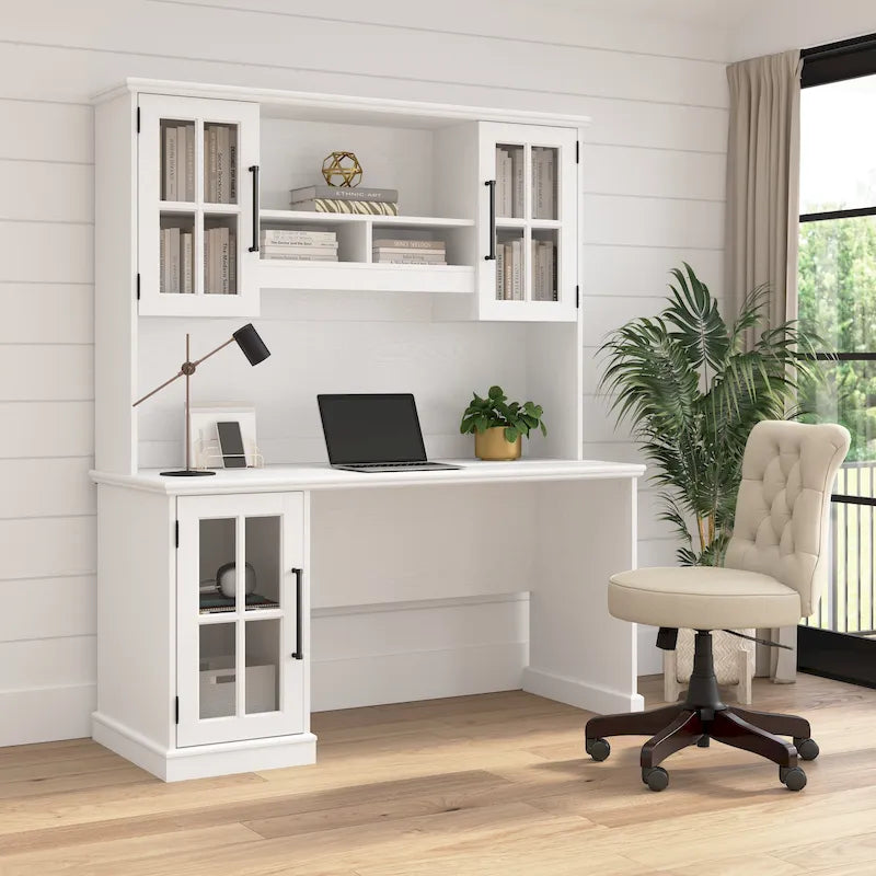 Scrivania per computer Westbrook 60W con alzata di Bush Furniture