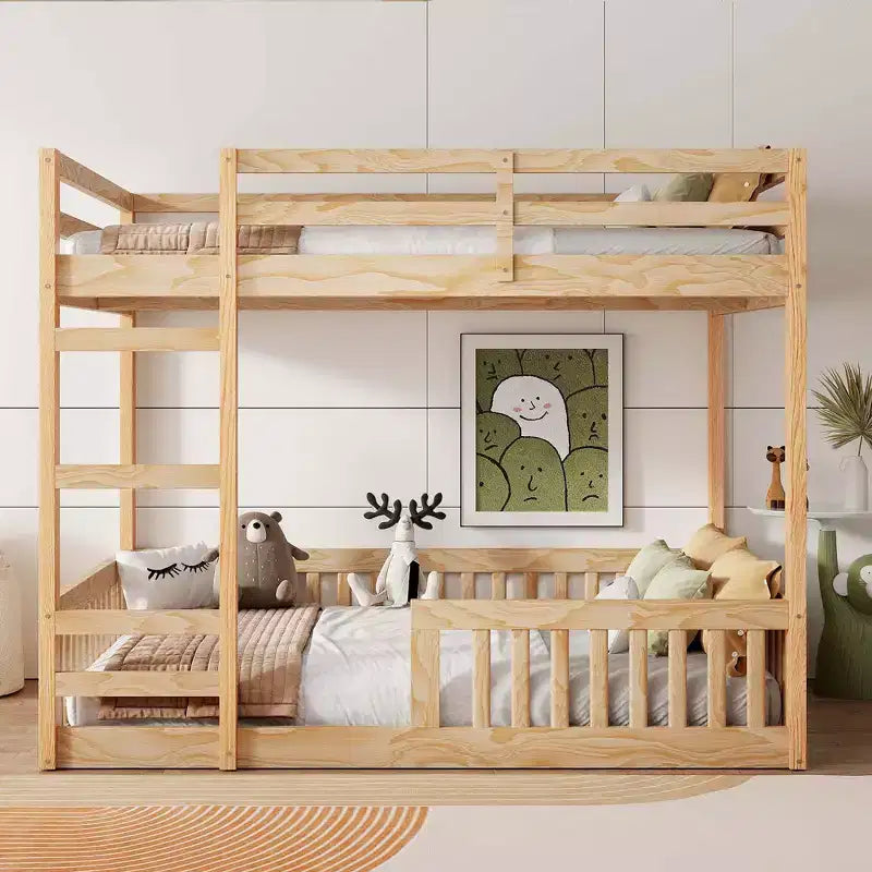 Letto a castello in legno matrimoniale sopra matrimoniale con scala e sponde di sicurezza, letto a castello matrimoniale basso con rete a doghe