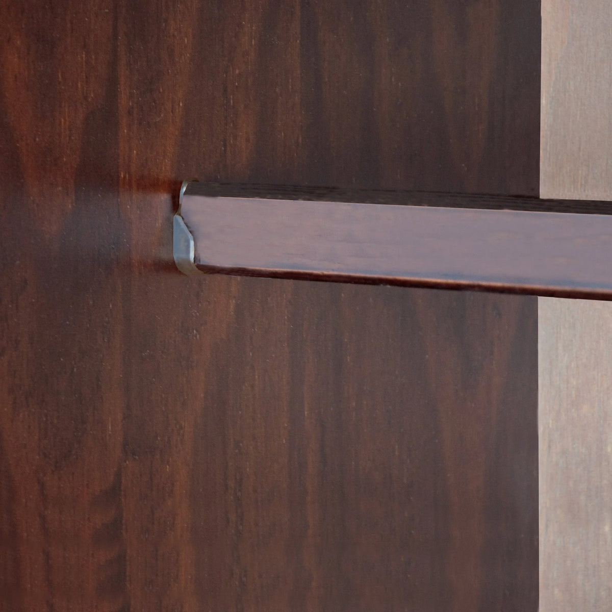 Guarda-roupa Cosmo Palace Imports com 3 portas, 100% madeira maciça, com portas de madeira maciça ou espelhadas