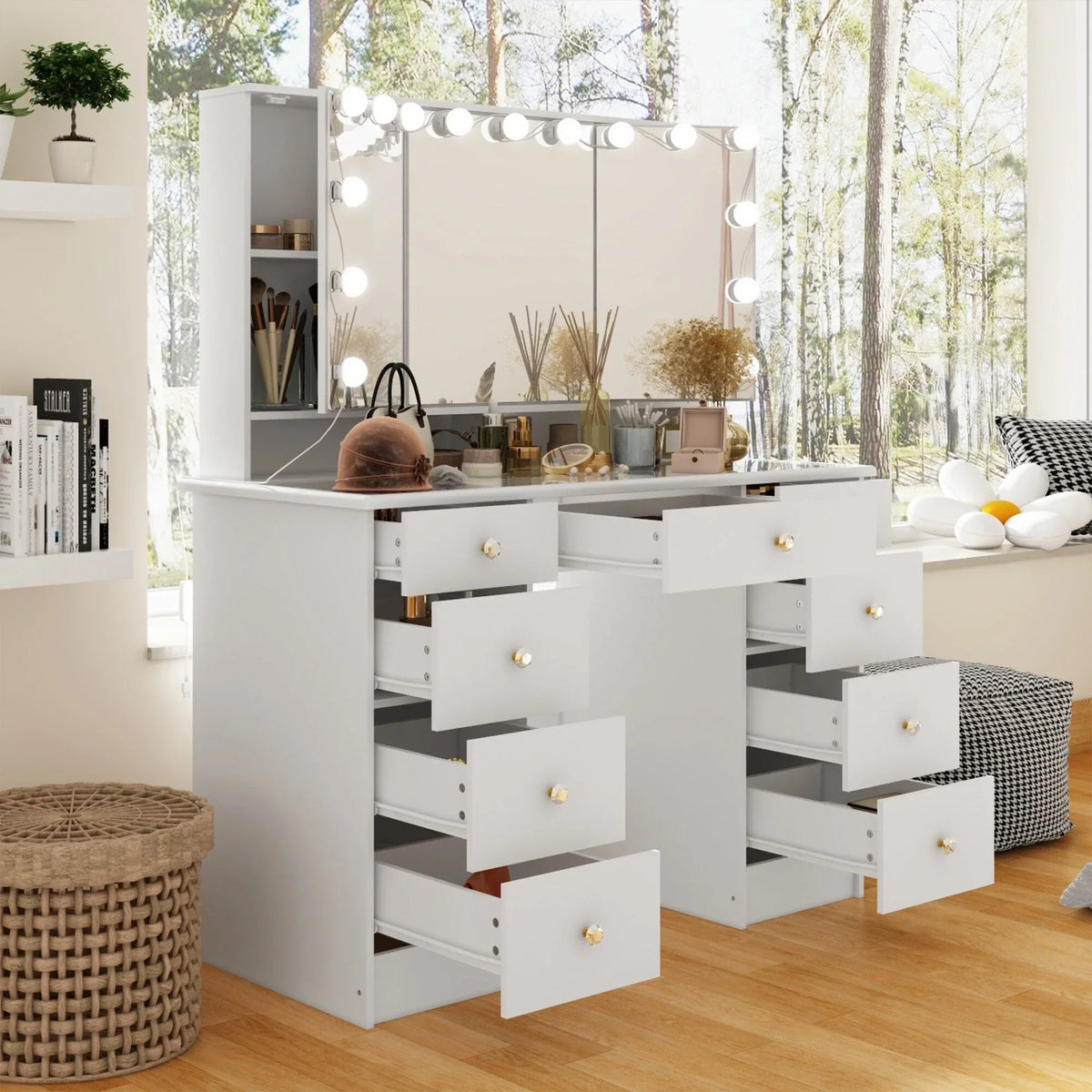 Make-uptafel met drievoudige spiegel, gecertificeerde verlichting en glazen bovenblad