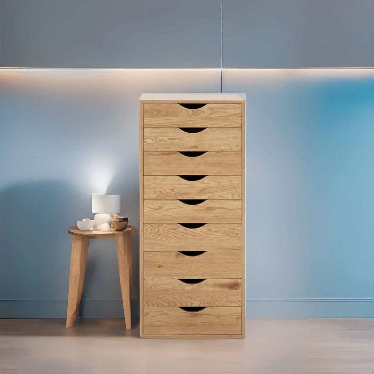 Schmaler Holzschrank mit 9 Schubladen, leichtgängigen Schubladen und oberem Ablagefach