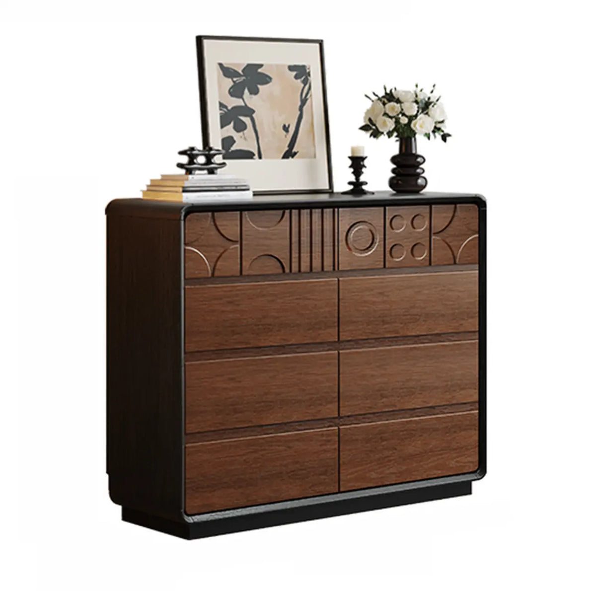 Houten ladekast geïnspireerd op art deco met geometrisch houtsnijwerk