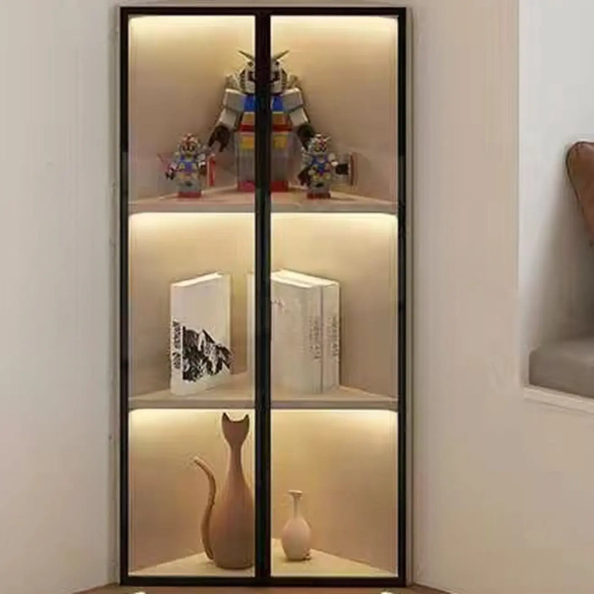 Vitrine de canto moderna em metal e madeira cinzenta com porta de vidro