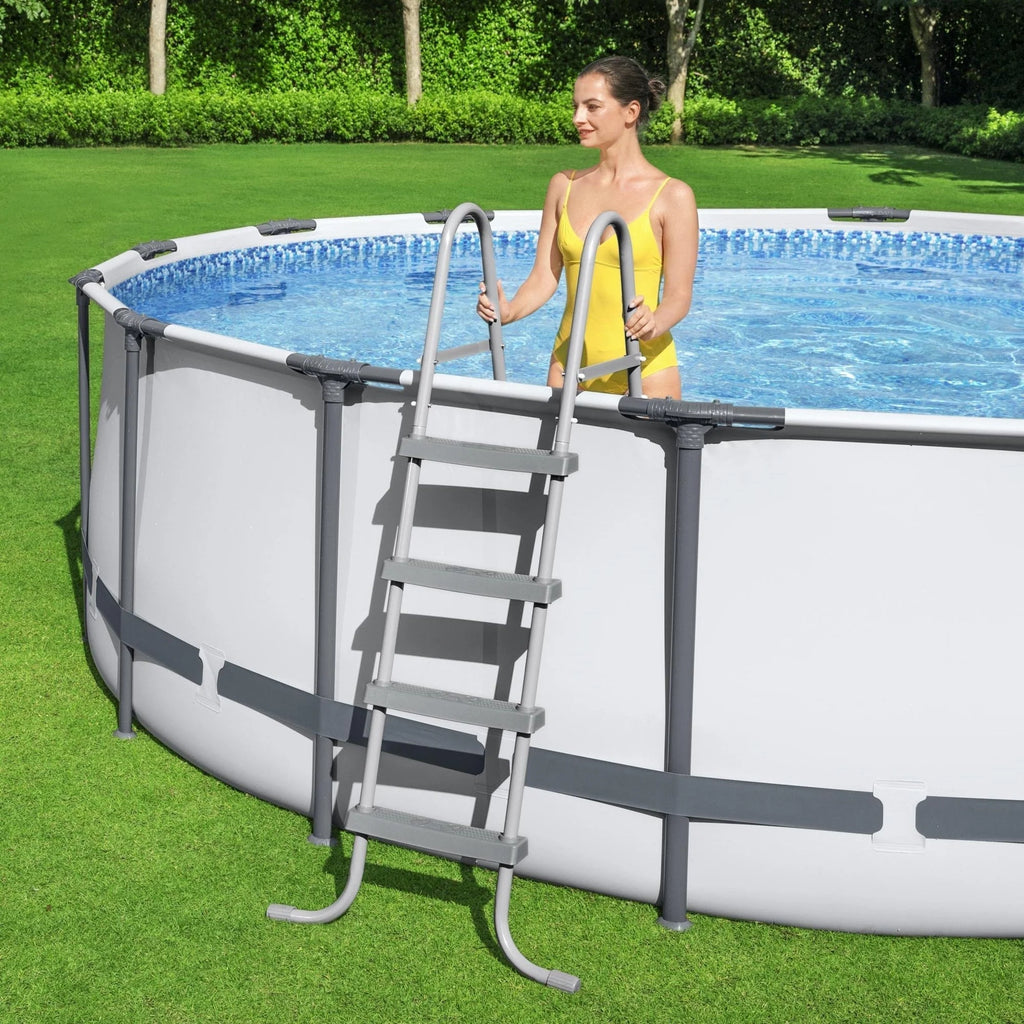 Piscine ronde hors sol Bestway Steel Pro MAX en acier avec pompe et couverture